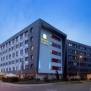 Hotel Express Airport By Ihg, Brême